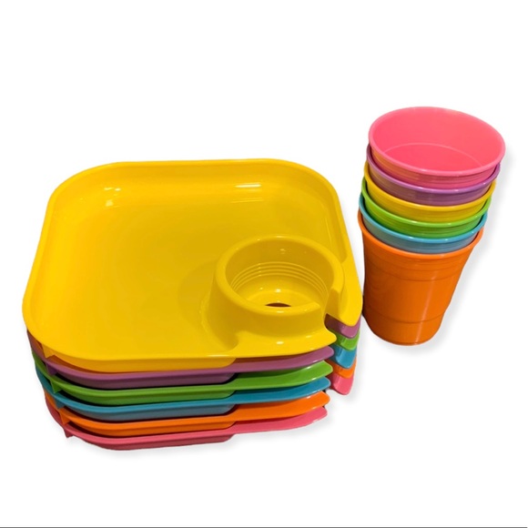 SET OF 6 PLATES AND GLASSES  NEW IN BOX - Picture 16 of 16